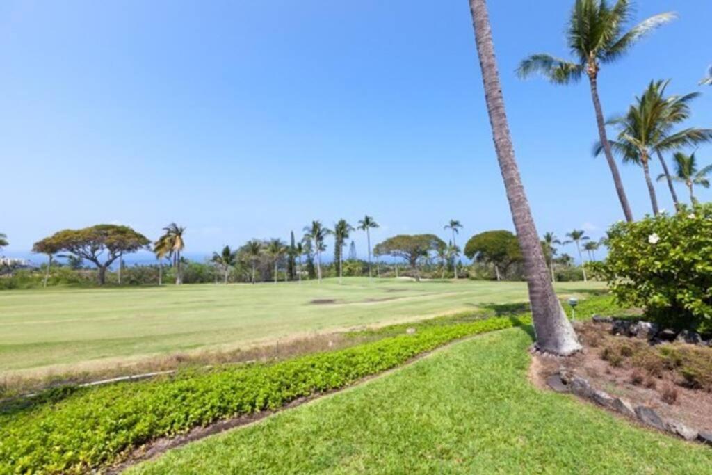 Beautiful 2/2 Condo In Kailua Kona. Ocean View! Exterior photo