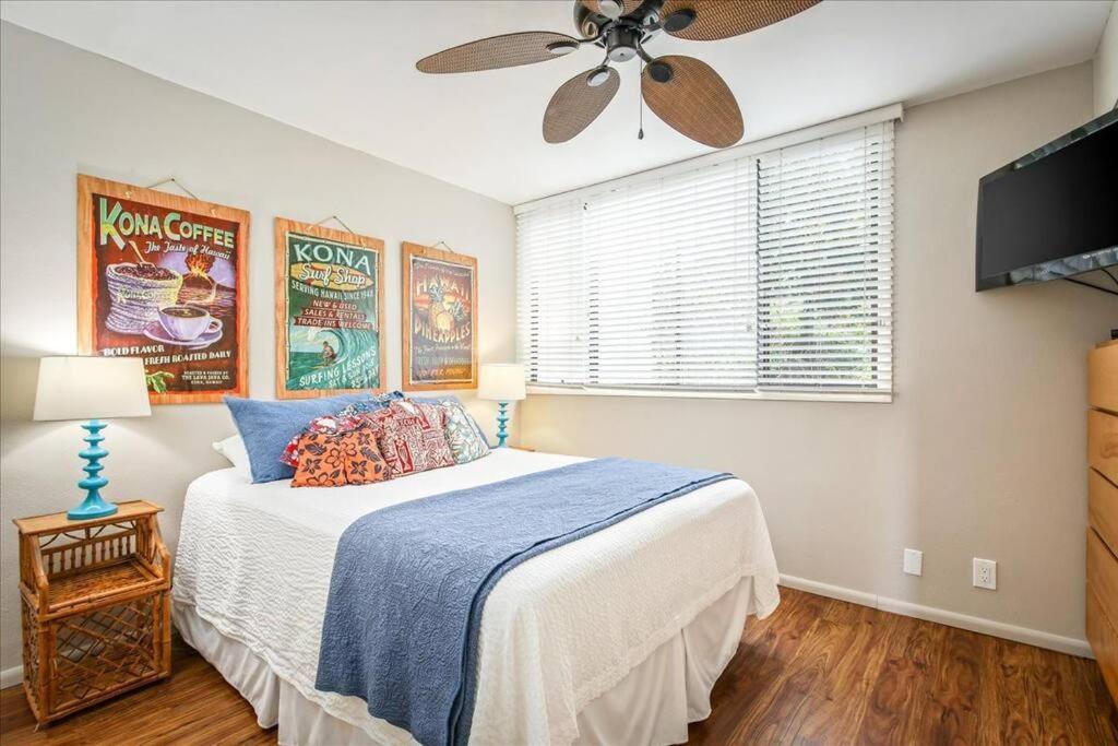 Beautiful 2/2 Condo In Kailua Kona. Ocean View! Exterior photo